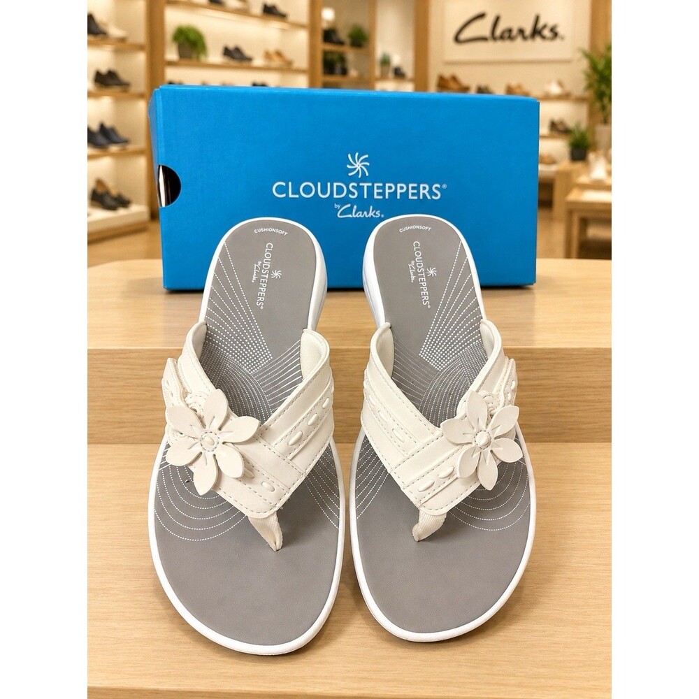 Clarks Cloudsteppers Breeze Opal Womens 9 M White Floral Comfort Thong Sandals